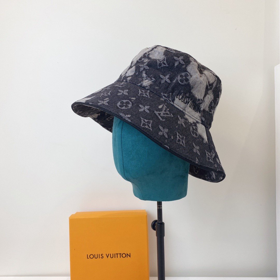 Louis Vuitton Monogram Bucket Hat Navy LV Hat