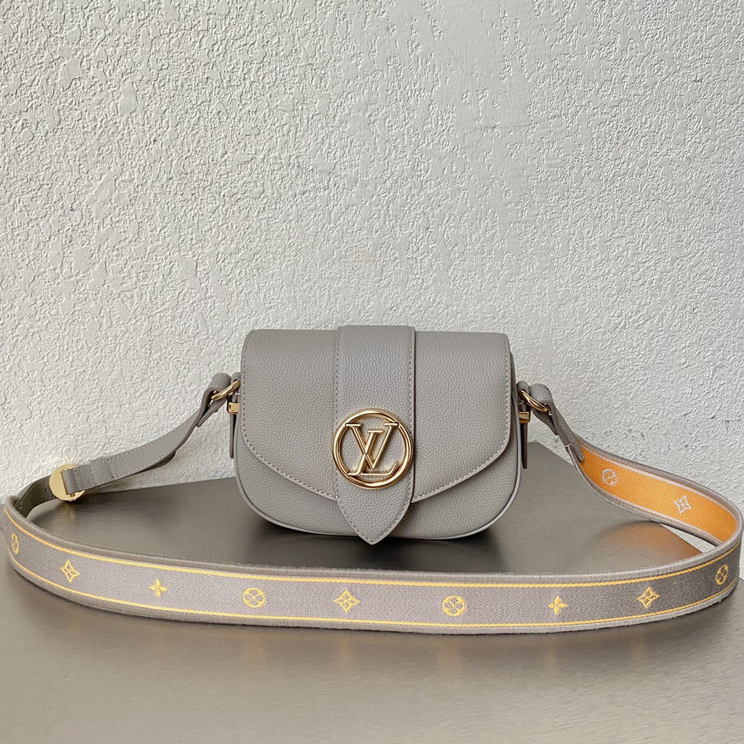 22cm Grey For Women LV M55946 – Fapert