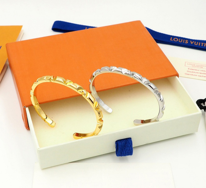 Louis Vuitton Volt Multi Bracelet Bangle