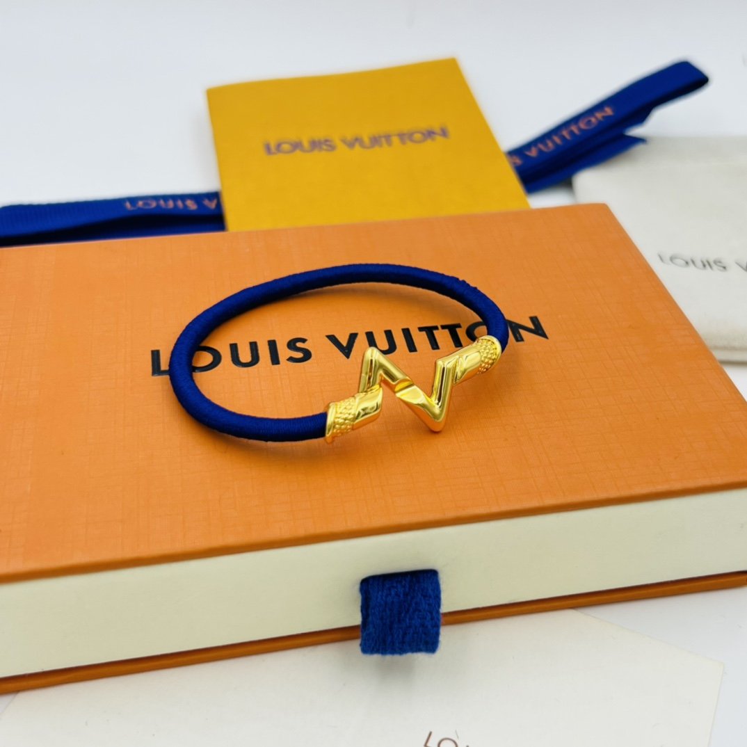 Louis Vuitton Volt Upside Down Play Small Bracelet Yellow Gold