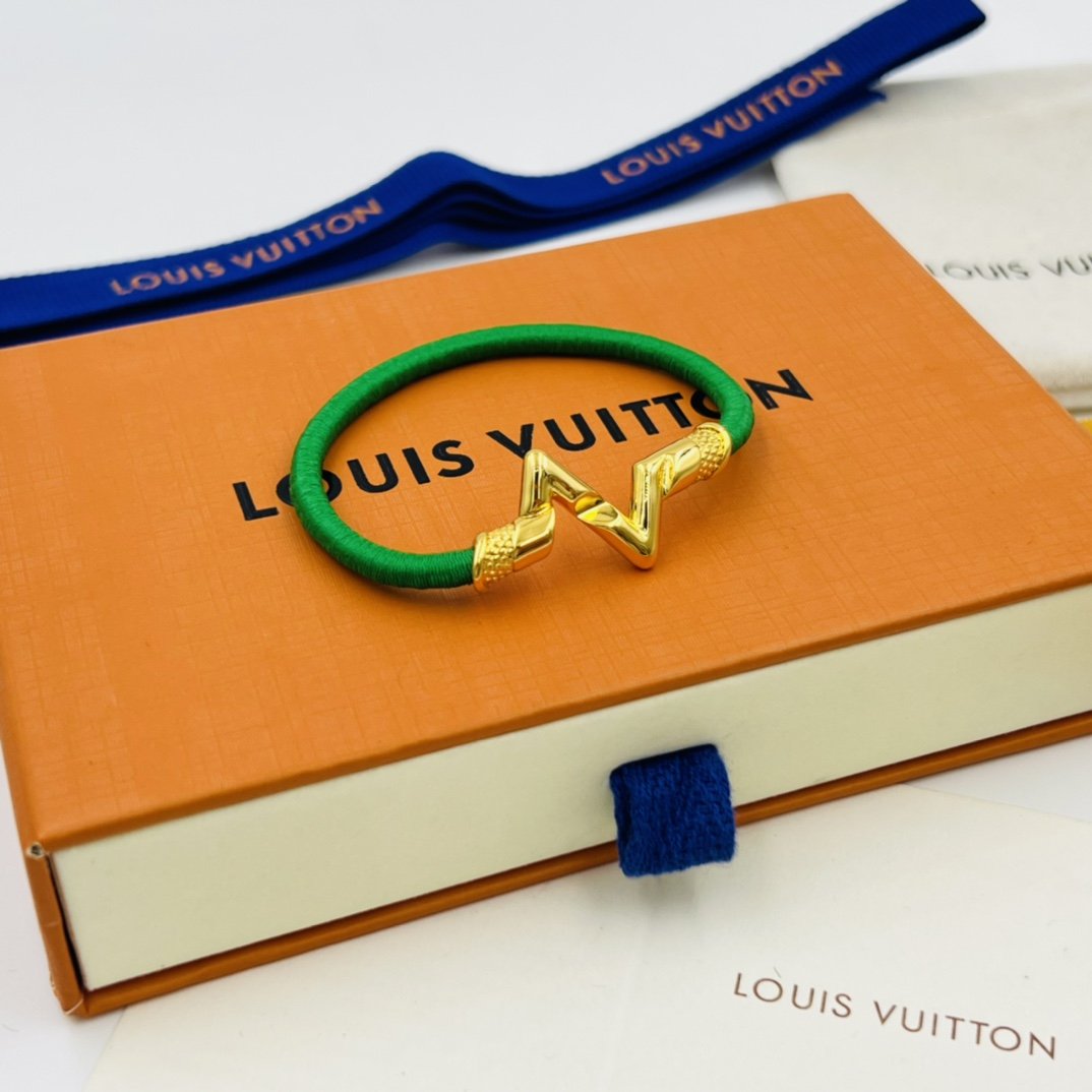 Louis Vuitton Volt Upside Down Play Small Bracelet Yellow Gold