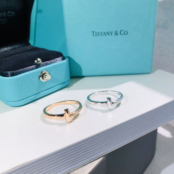 Tiffany & Co Tiffany T Ring 3209