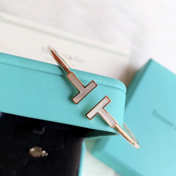 Tiffany & Co Tiffany T White Sail Bracelet